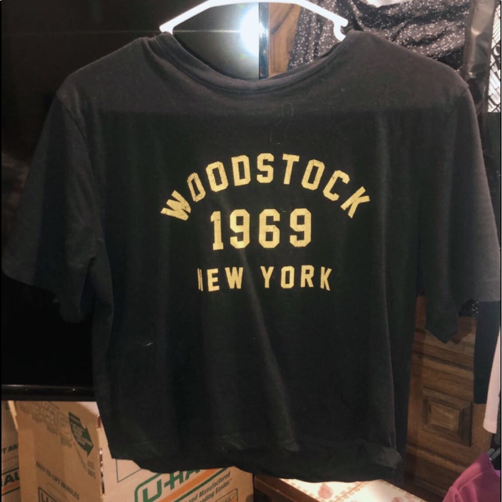 cropped tee